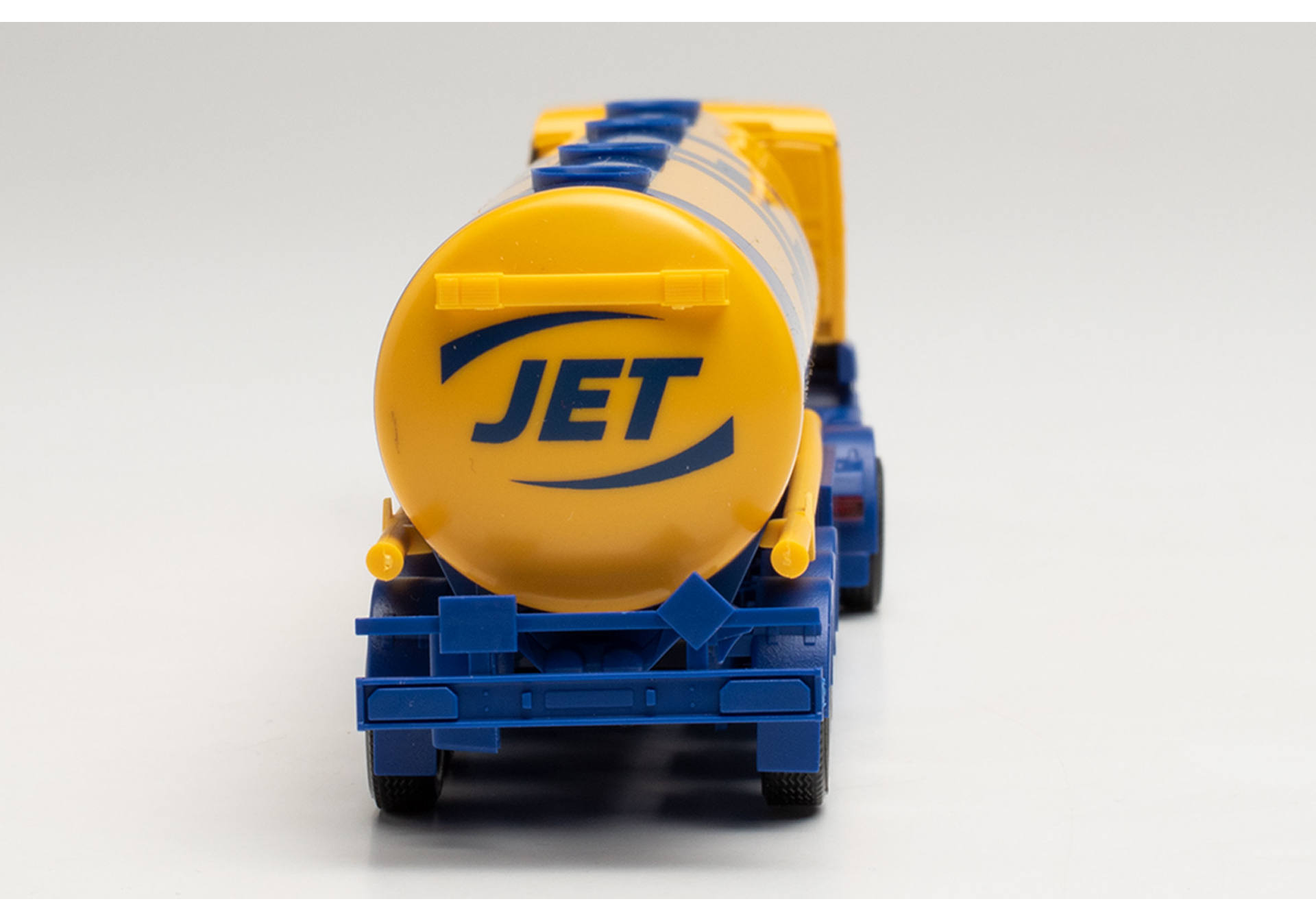 MAN TGS TN Benzintank-Sattelzug „Jet“