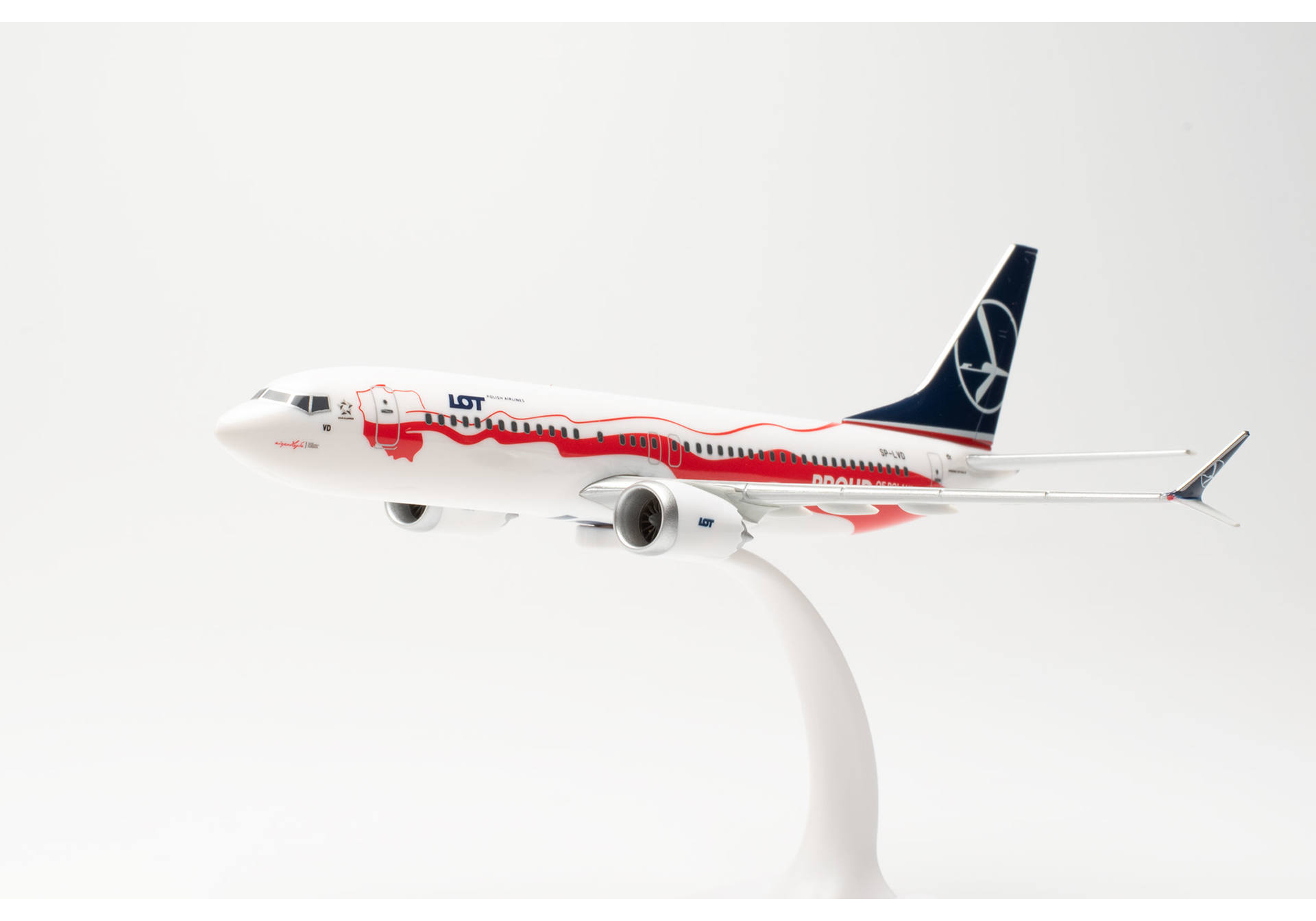 LOT Polish Airlines Boeing 737 Max 8 “Proud of Poland‘s Independence” – SP-LVD