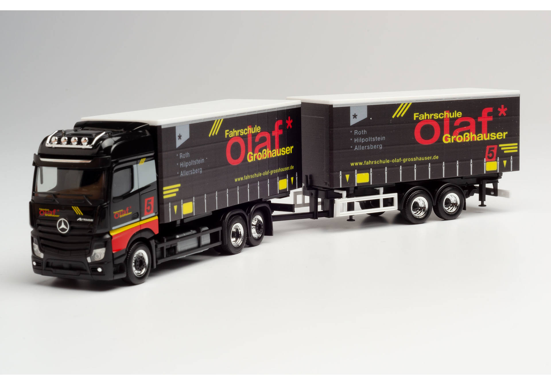 Mercedes-Benz Actros Tandem- Hängerzug „Fahrschule Olaf Großhauser“