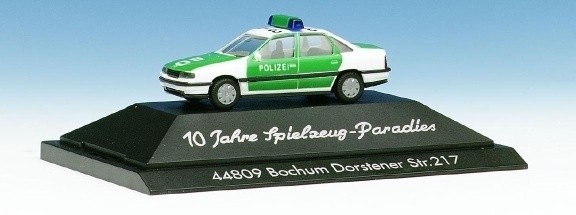 Opel vectra notchback