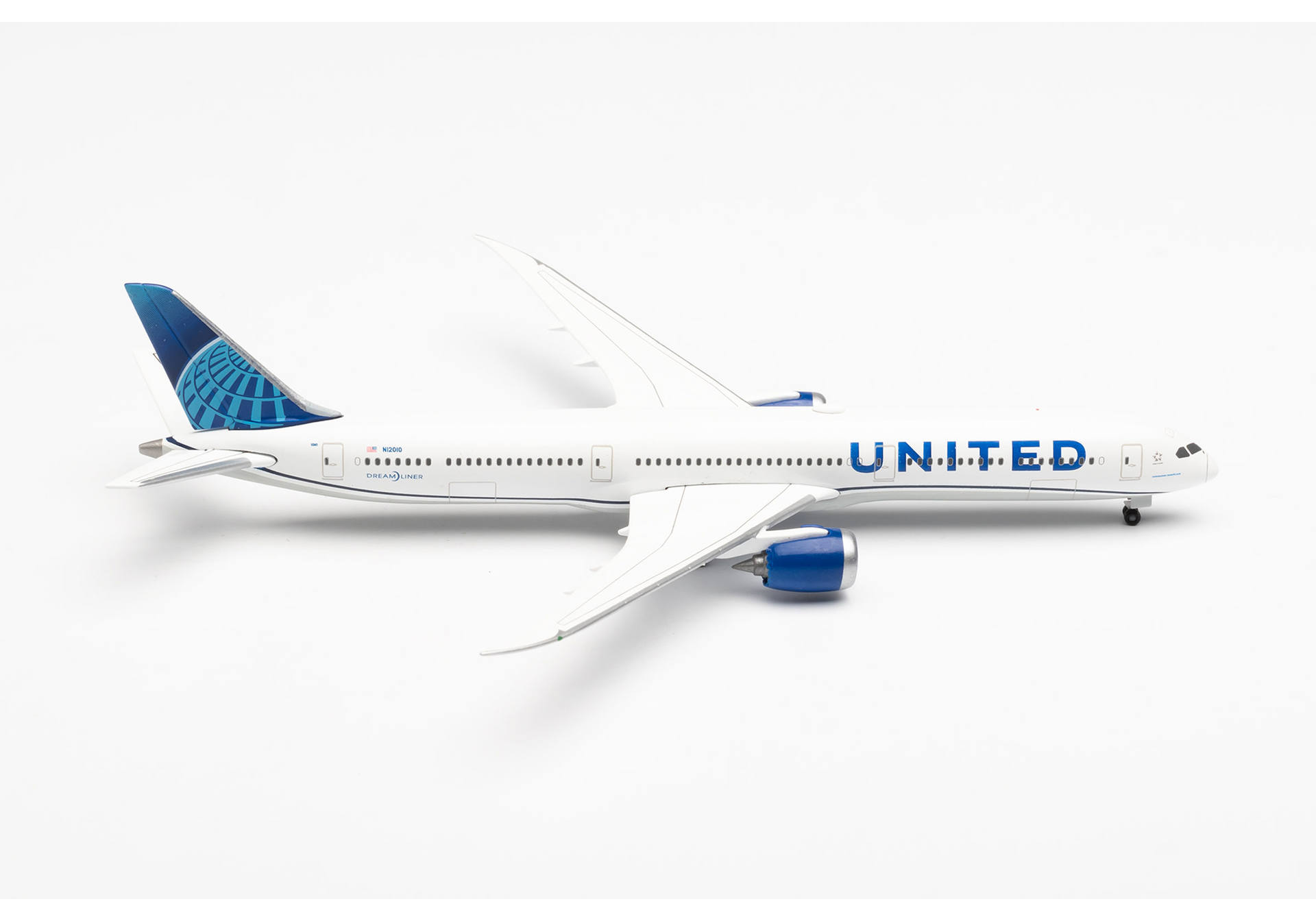 United Airlines - new colors Boeing 787-10 Dreamliner