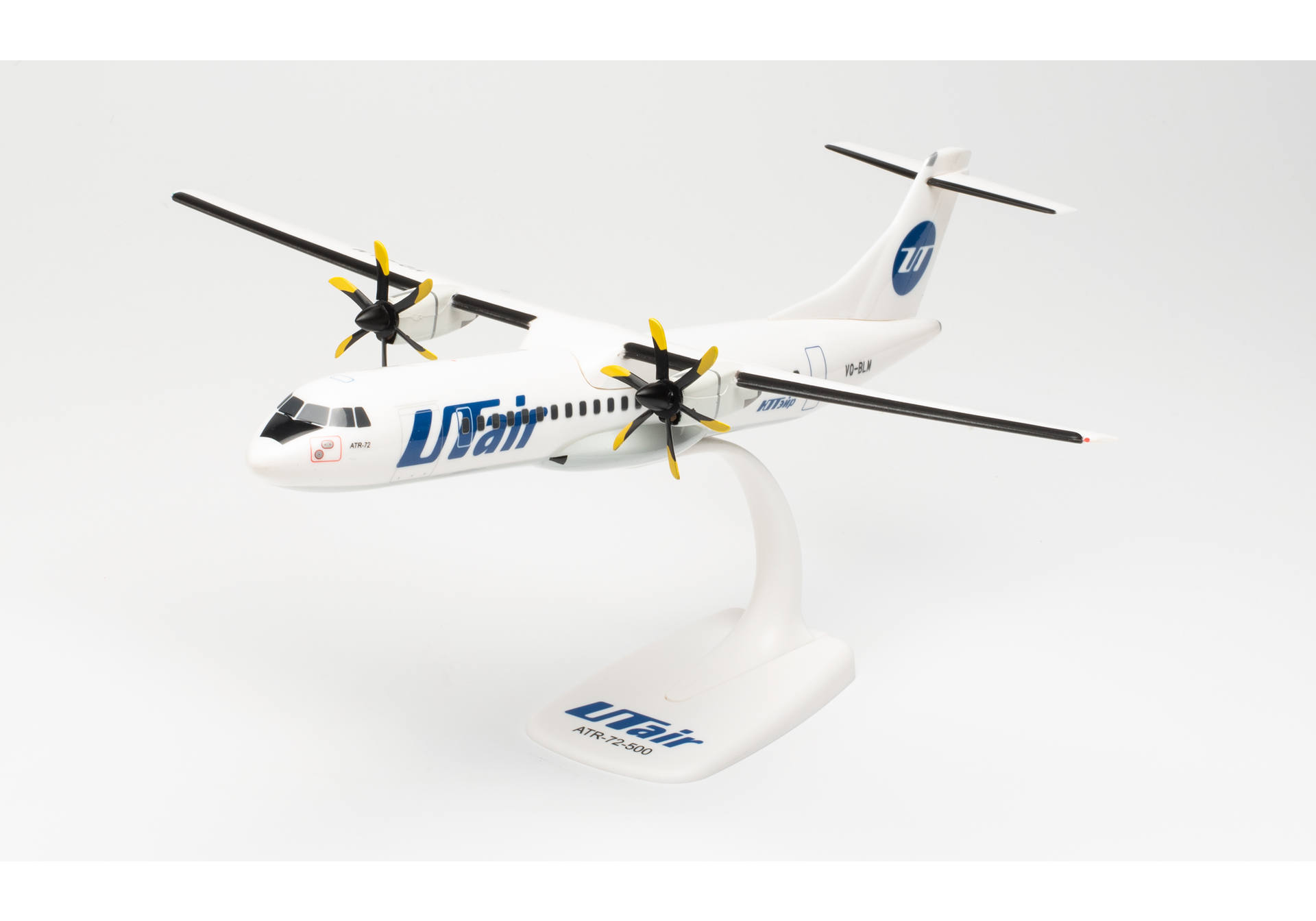 Utair ATR-72-500 – VQ-BLM