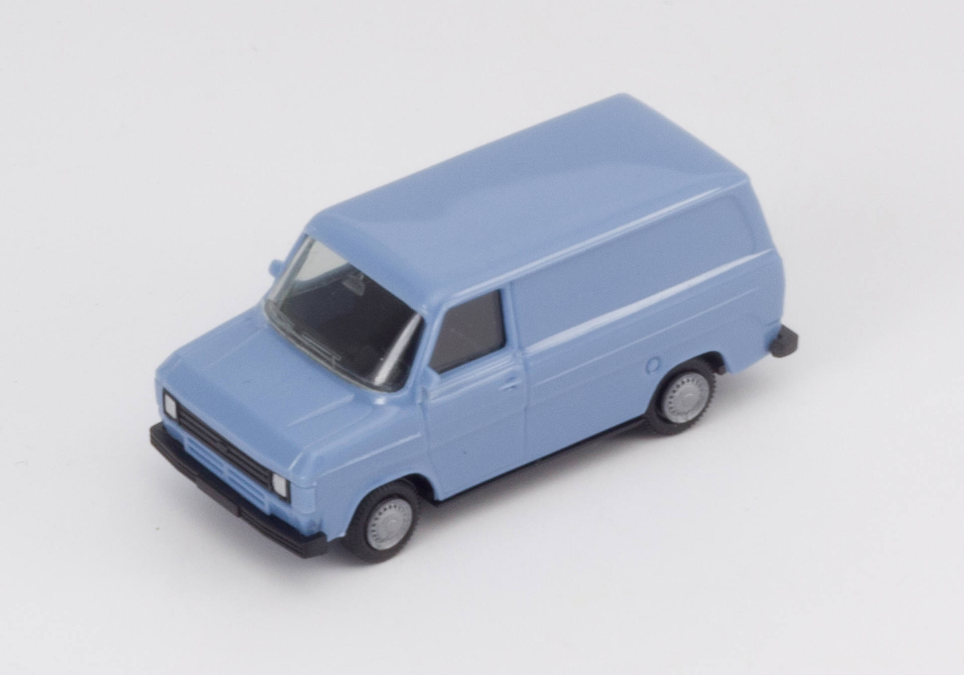 Ford Transit Kasten, pastellblau