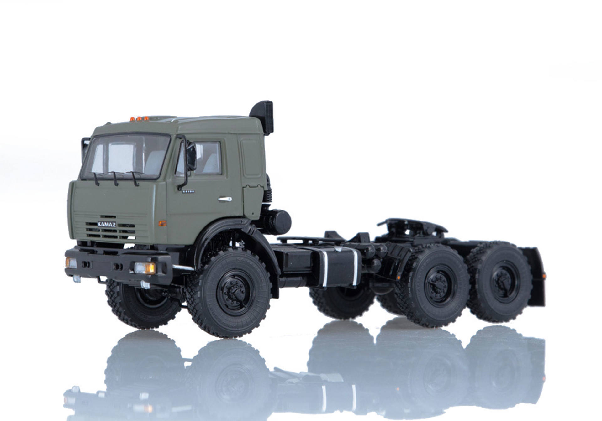 SSM: KAMAZ 44108 6x6 rigid tractor