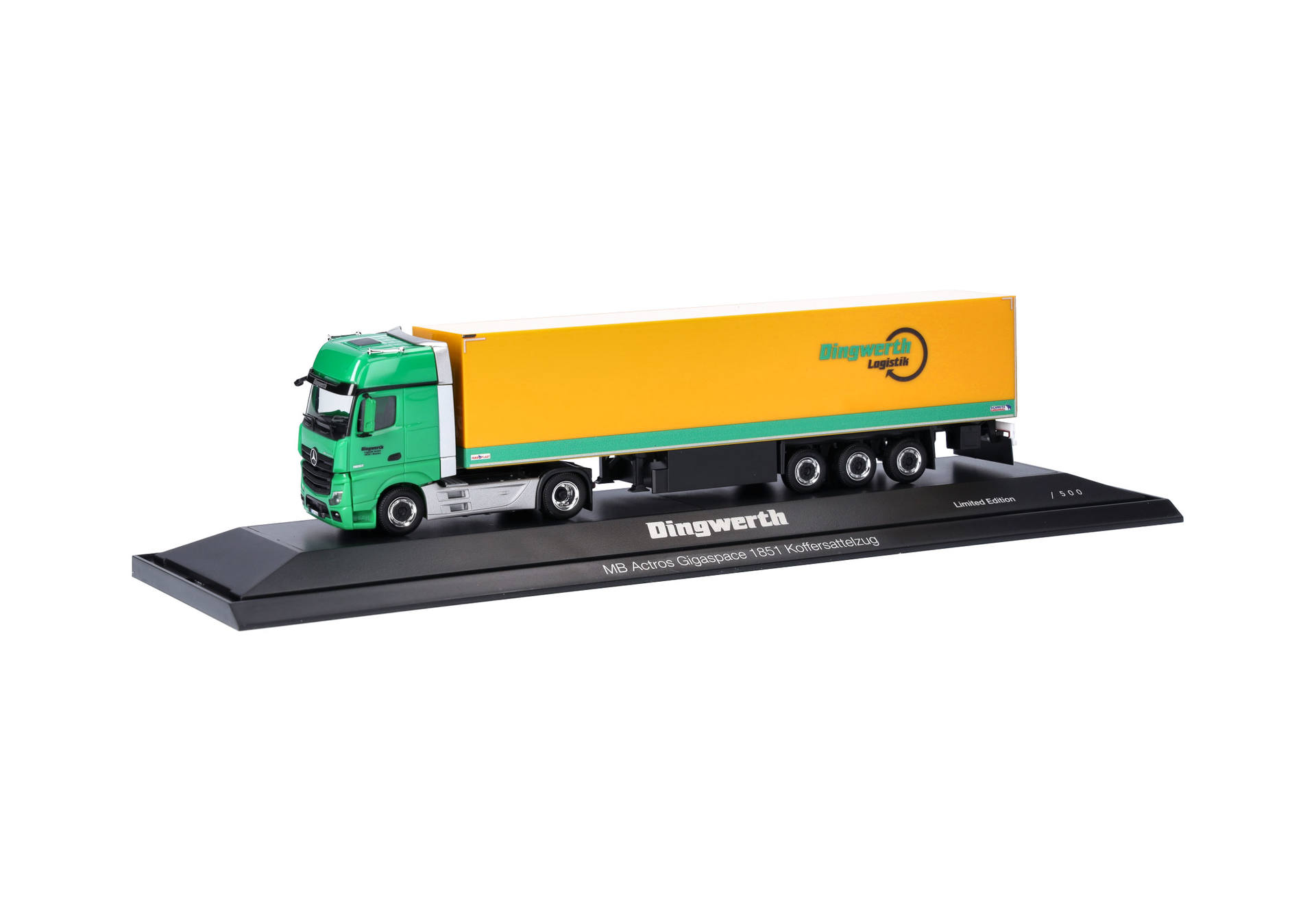 Mercedes-Benz Gigaspace box semitrailer "Dingwert"