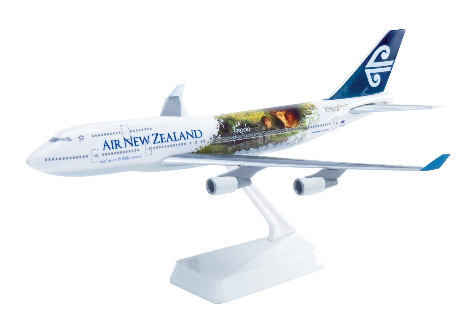 Air New Zealand Boeing 747-400 "Lord of the Rings - Frodo". This item comes / came in Wooster branded packaging.