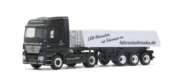 Mercedes-Benz Actros Black Edition Baukipper-Sattelzug "Fahrschultrucks.de"