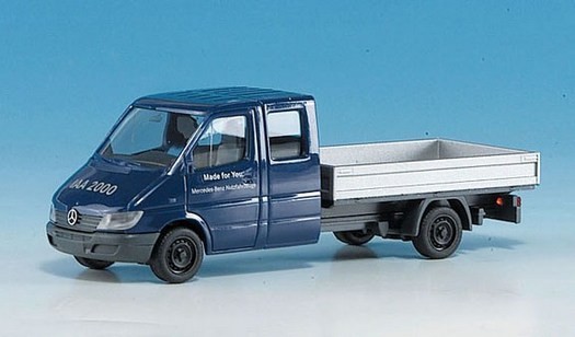 Mercedes-Benz Sprinter Facelift with a platform