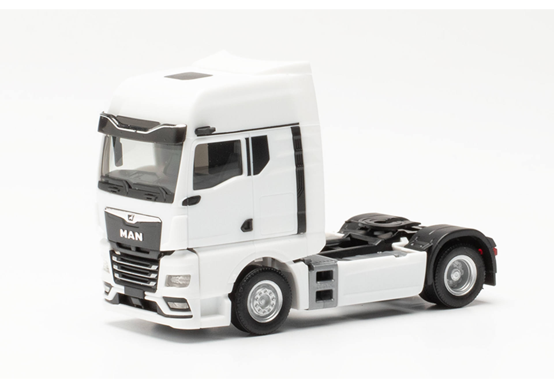 MAN TGX GX tractor with mirror cam, white