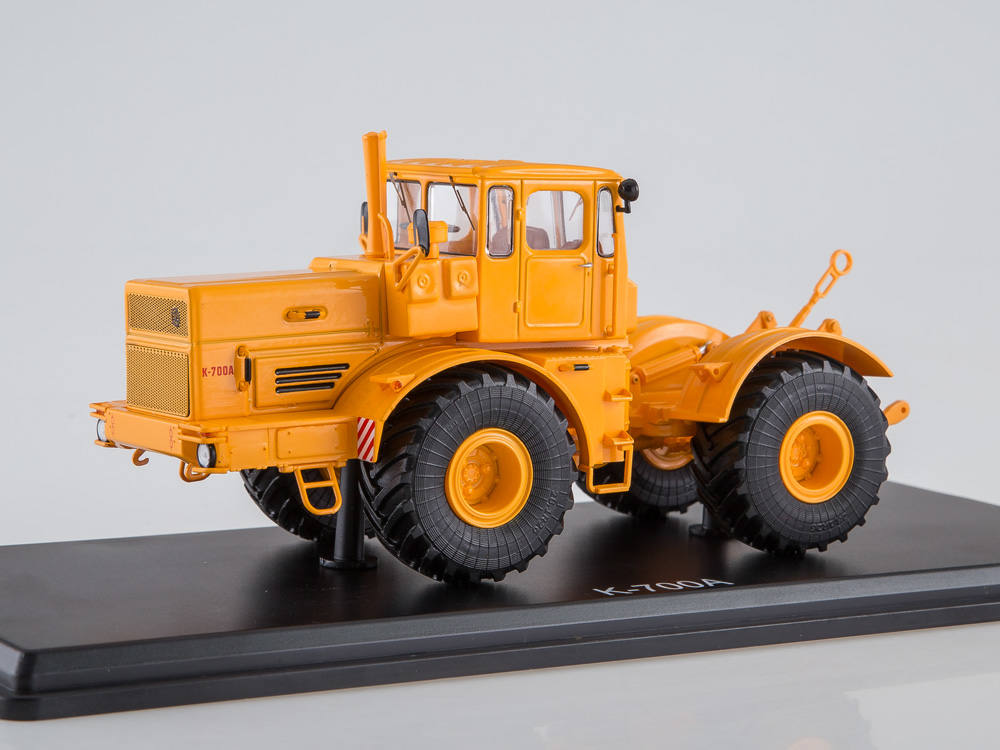 SSM: K-700A Kirovets