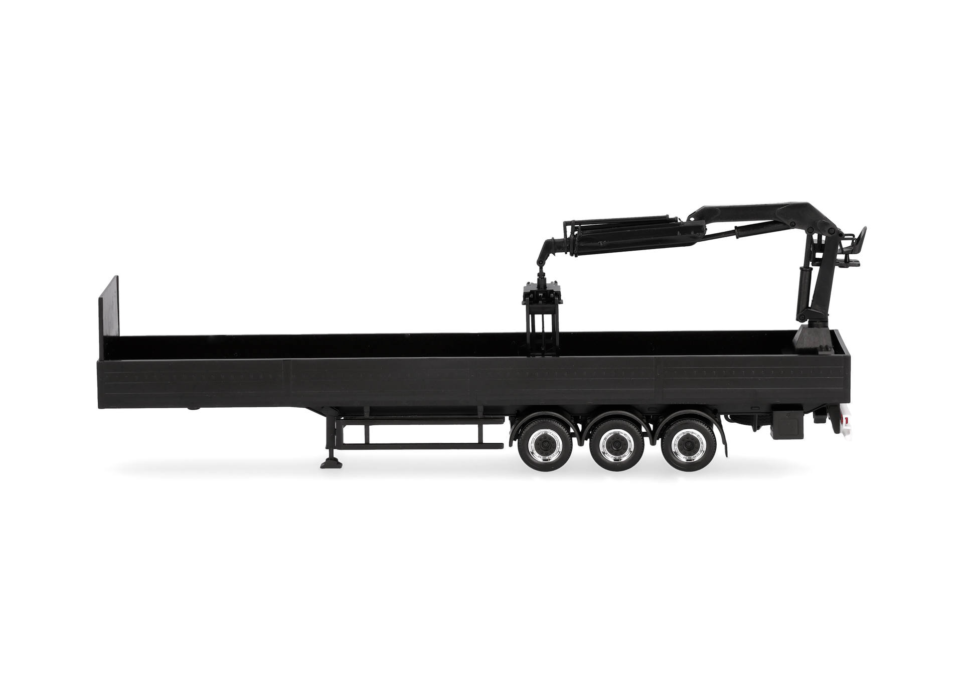 Single flatbed trailer 3a with loading crane