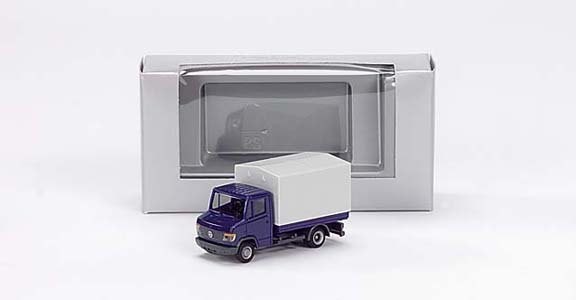 Mercedes-Benz Vario platform/tarpaulin