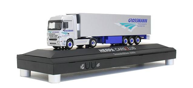 Mercedes-Benz Actros LH refrigerated box semitrailer "Grossmann / SCENIX"