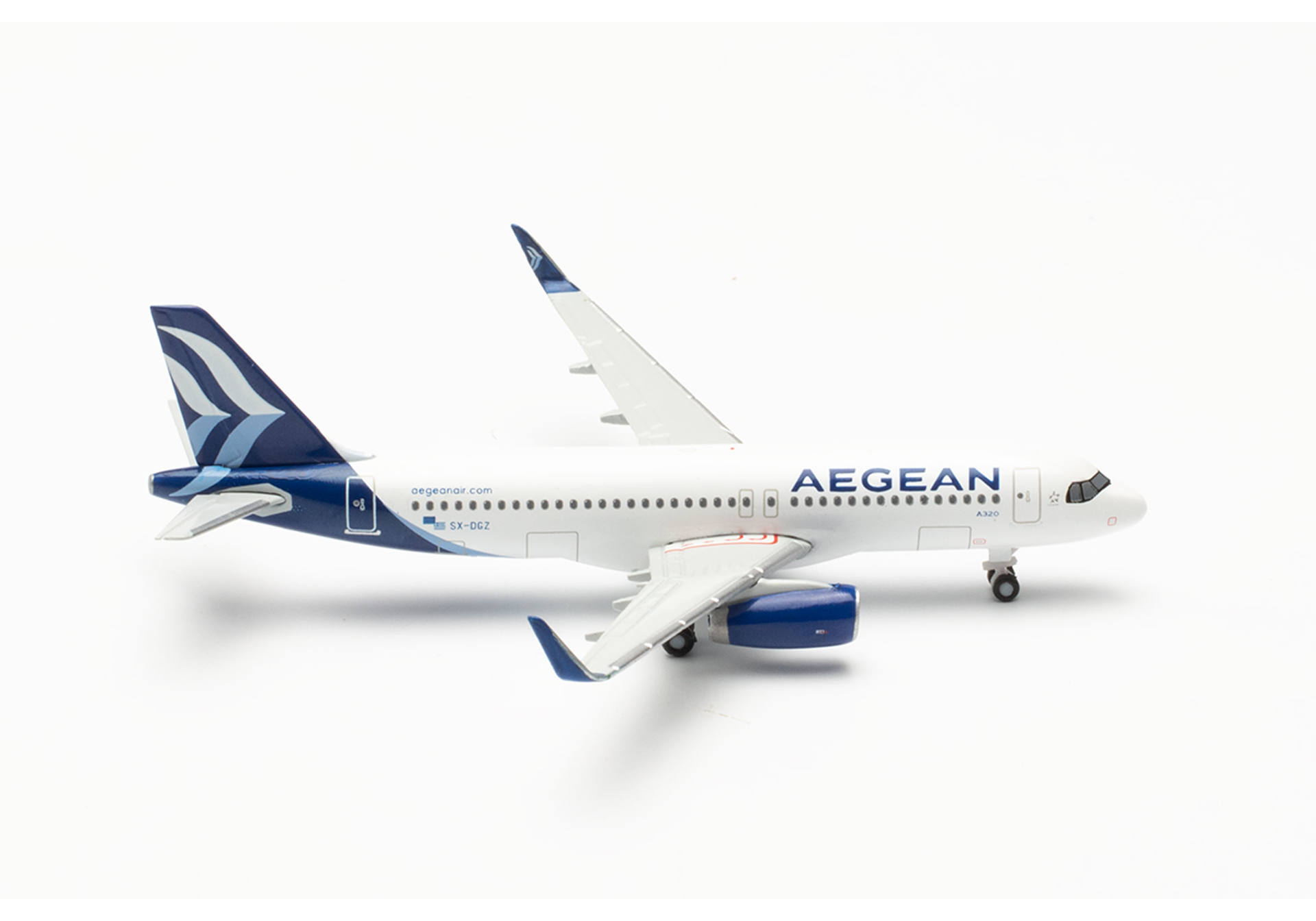 Aegean Airlines Airbus A320 – SX-DGZ