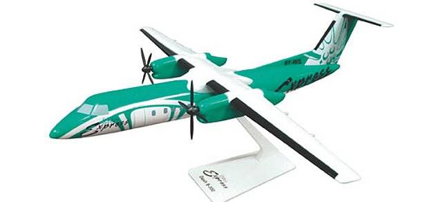 BWEE Dash 8-300. This item comes / came in Wooster branded packaging.