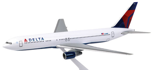 Delta Air Lines Boeing 767-300. This item comes / came in Wooster branded packaging.