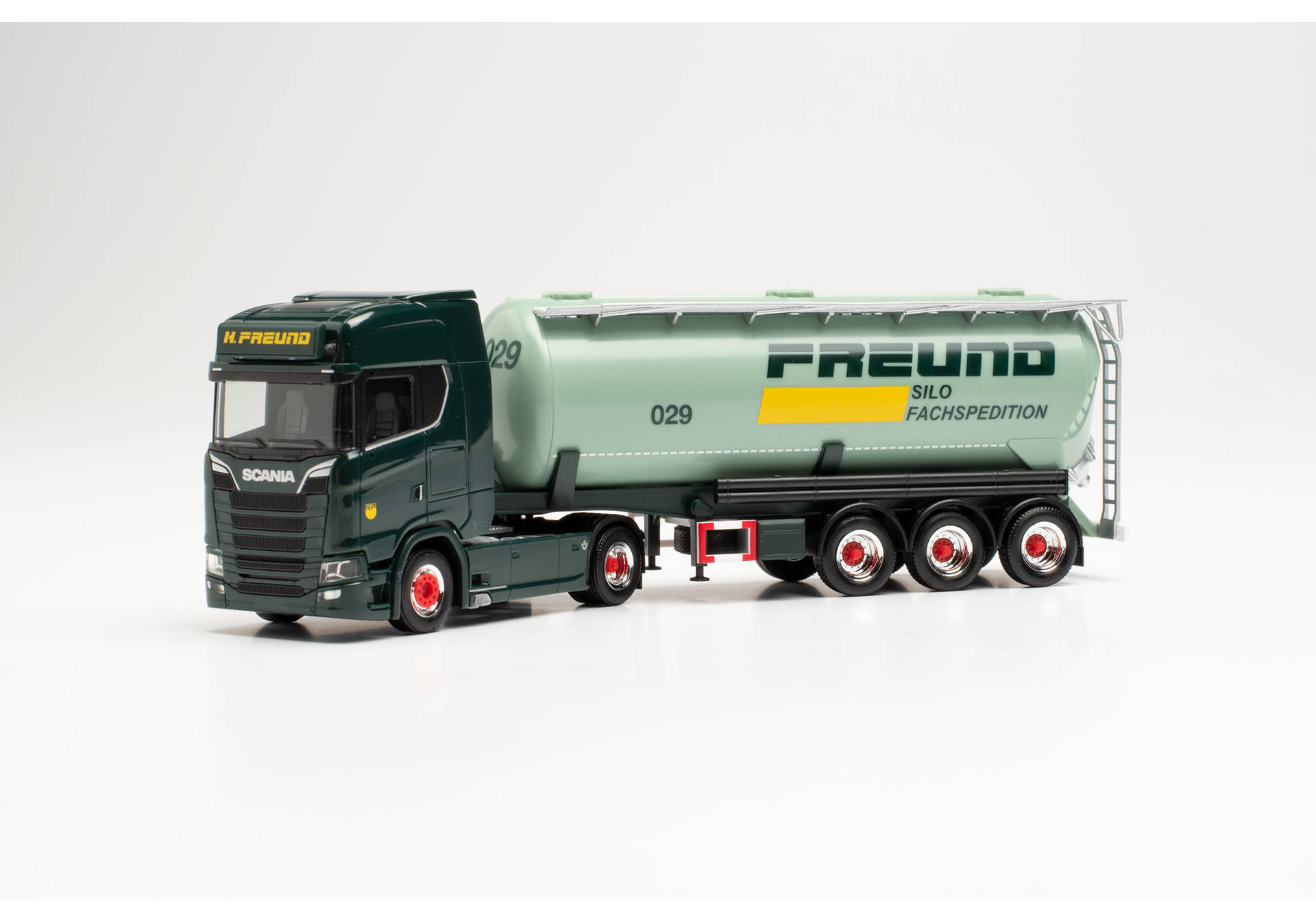 Scania CS 20 HD 40m³ bulk semitrailer „Spedition Freund“