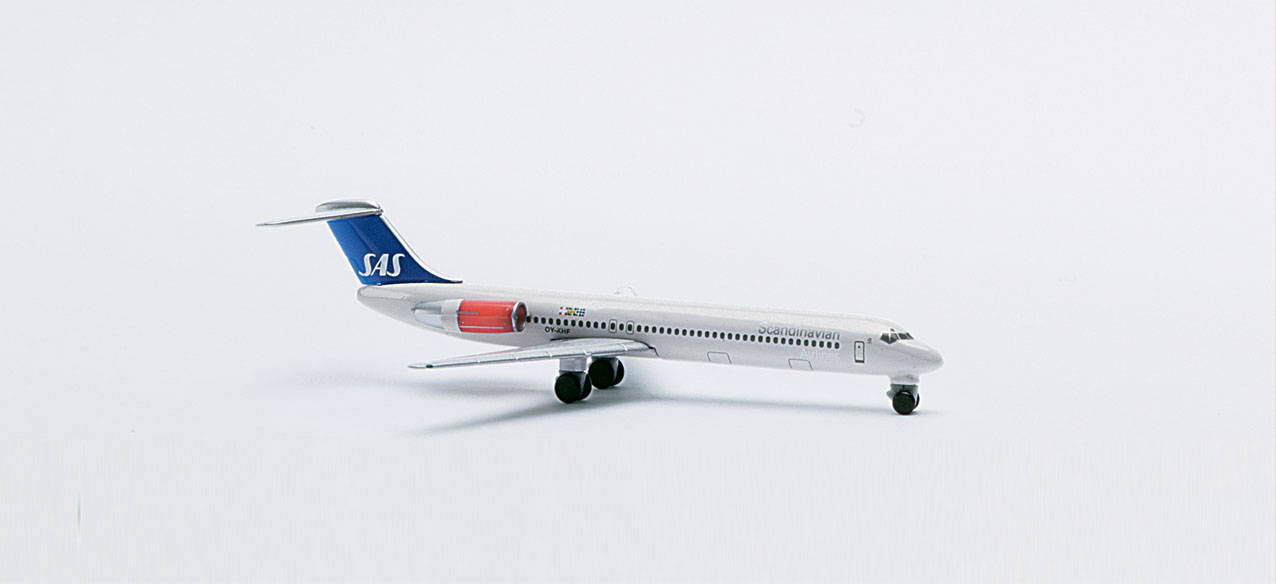 SAS McDonnell Douglas MD-87