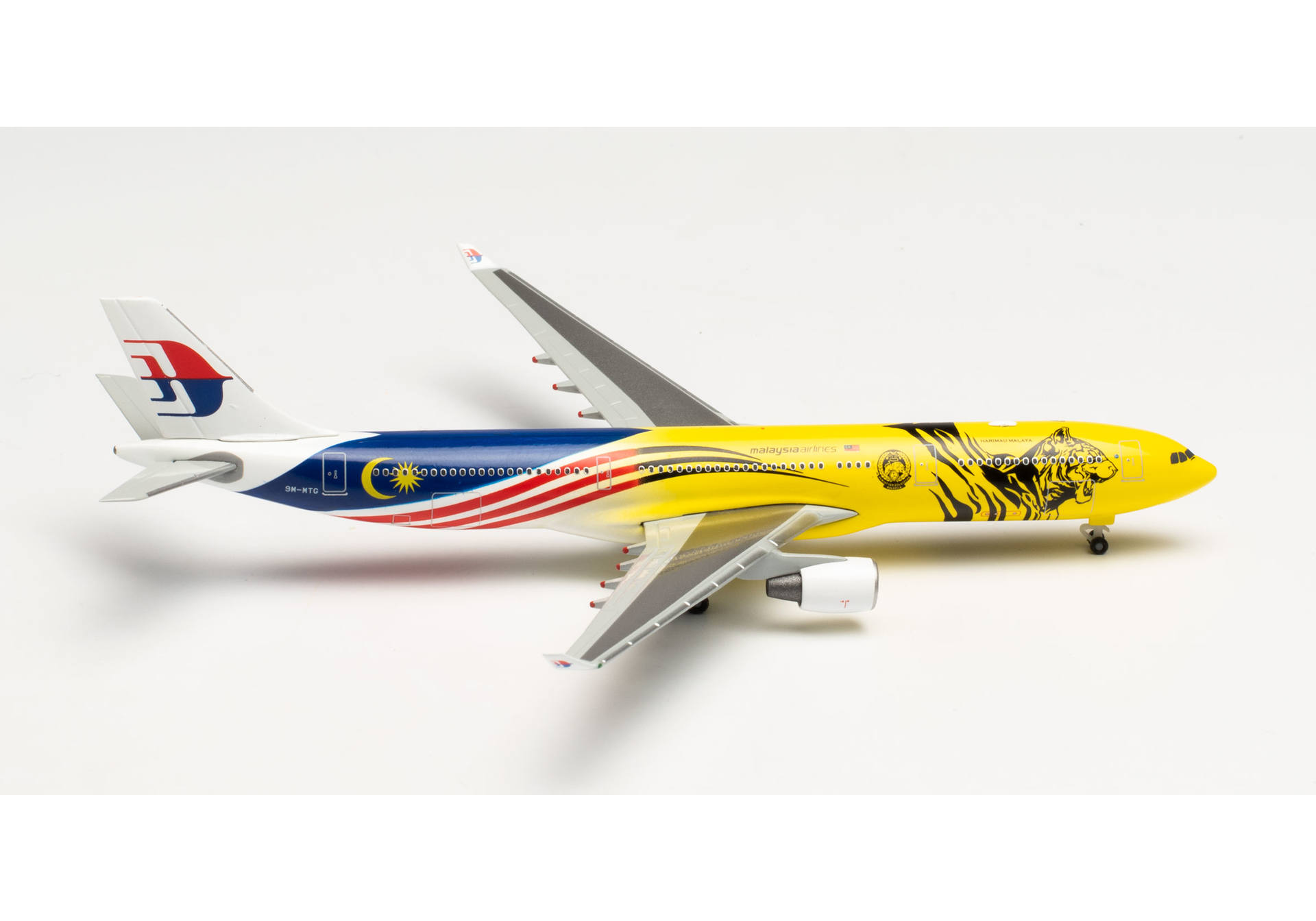 Malaysia Airlines Airbus A330-300 “Harimau Malaya” – 9M-MTG