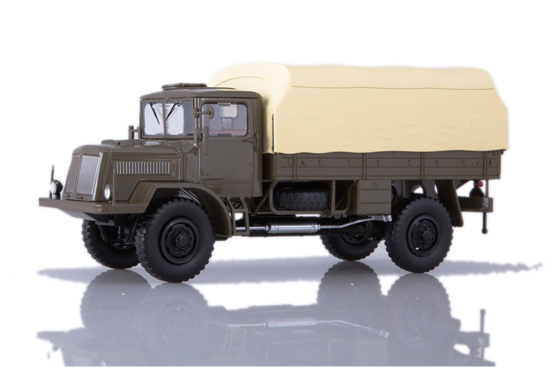 Tatra-128N board with tent