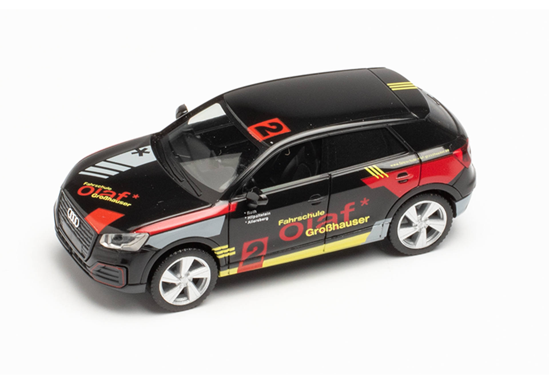 Audi Q2 „Fahrschule Olaf Großhauser“