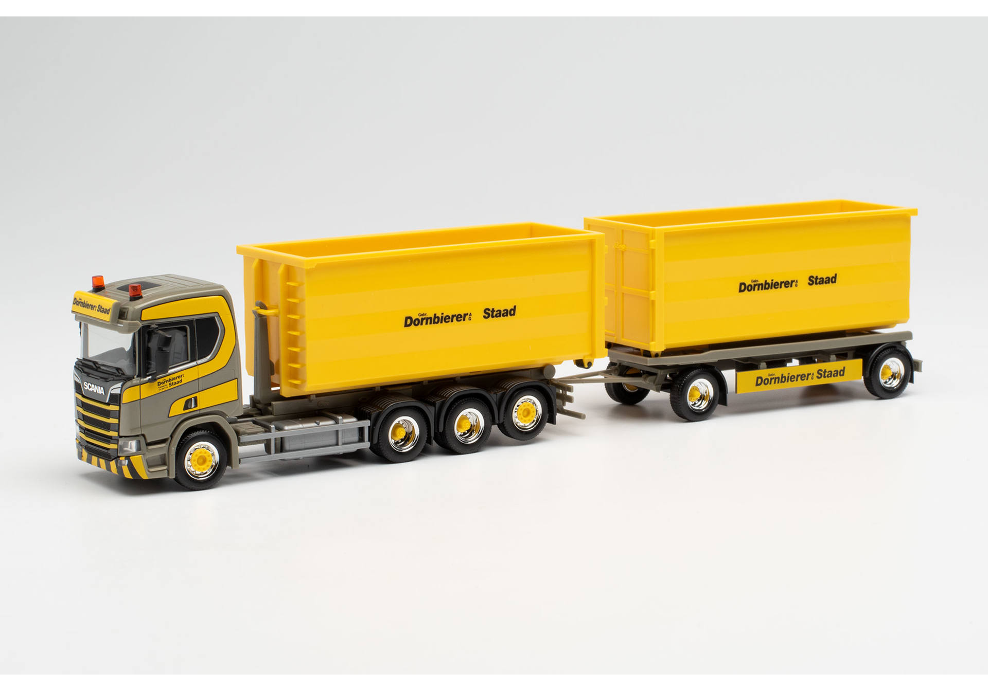 cania CR HD 4 axle interchangeable trailer truck "Dornbierer"