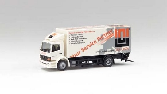 Mercedes-Benz Atego case truck