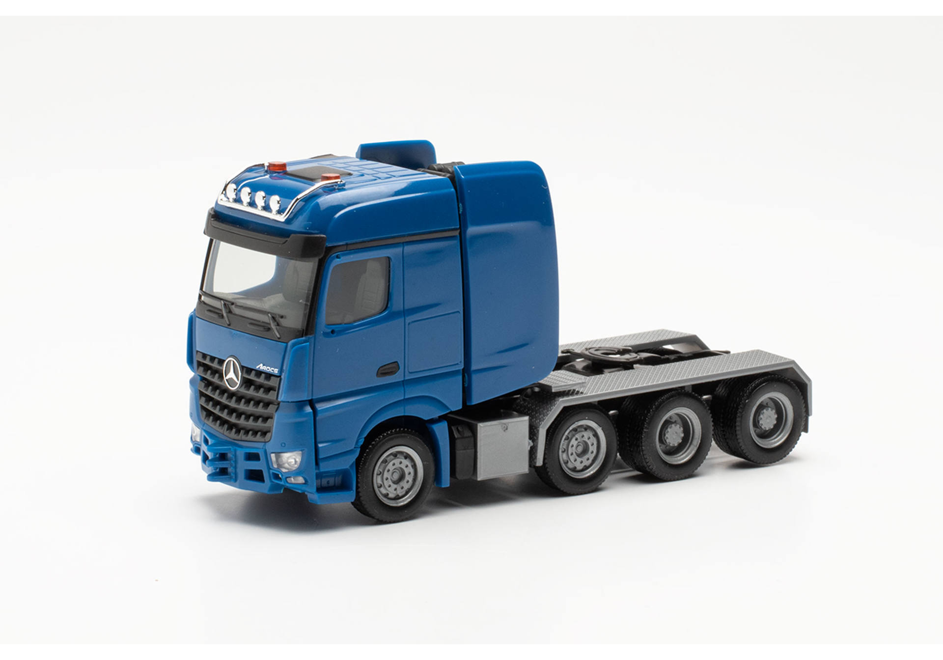 Mercedes-Benz Arocs SLT tractor, blue