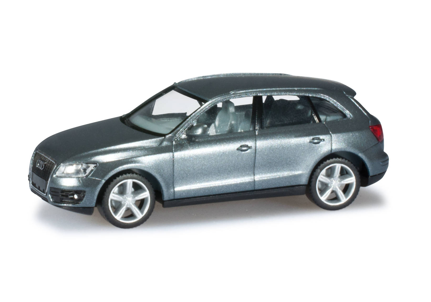Audi Q5, monsum grey metallic