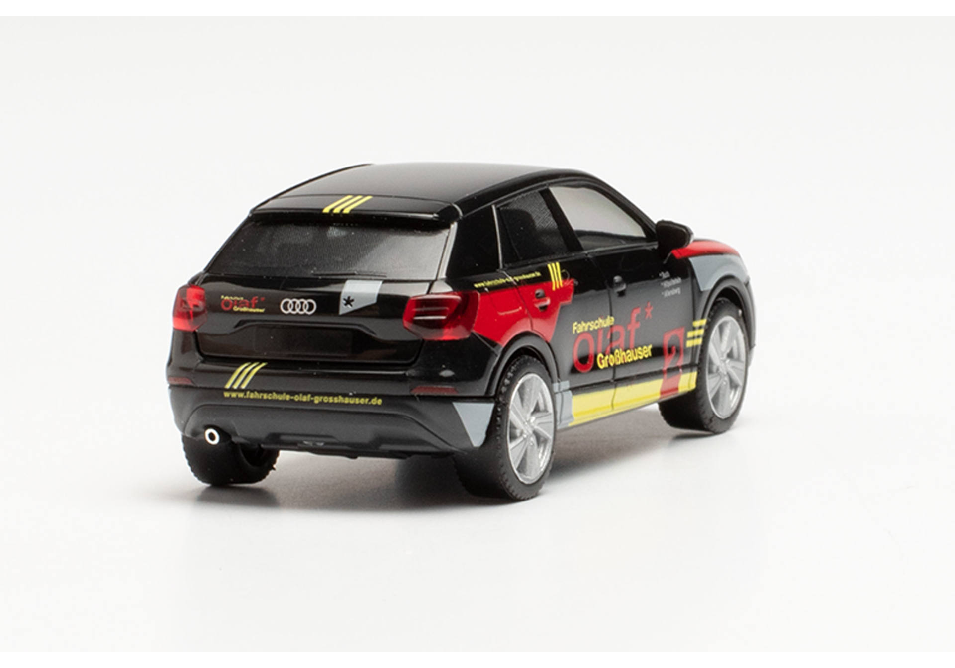 Audi Q2 „Fahrschule Olaf Großhauser“