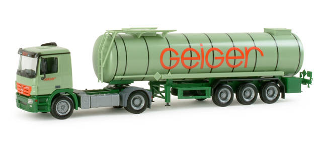 Mercedes-Benz Actros M tank semitrailer "Geiger"