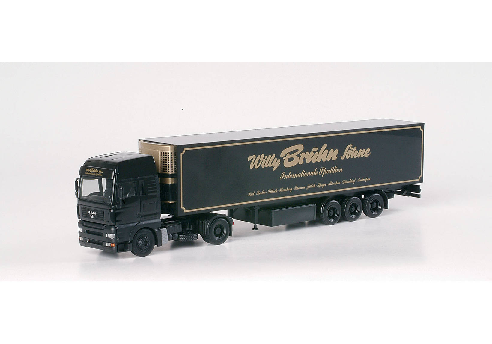 MAN TGA XXL refrigerated box semitrailer "W. Bruhn & Söhne"