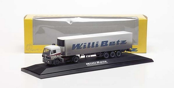Mercedes-Benz SK cold case saddle train special box