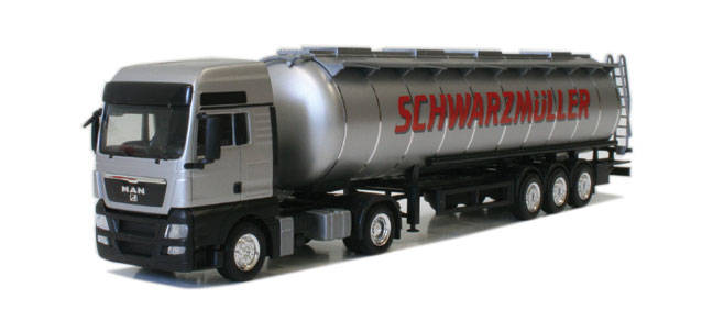 MAN TGX XXL jumbo tank semitrailer "Schwarzmüller"