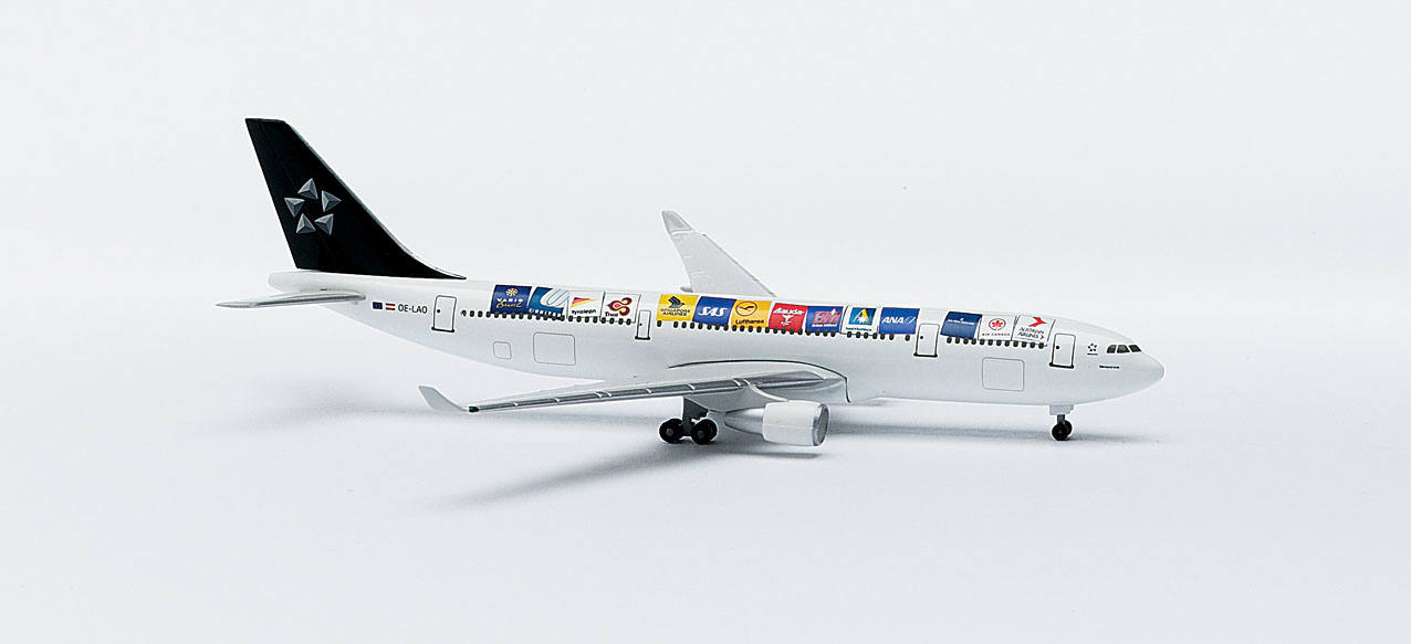 Austrian Airlines Airbus A330-200 "Star Alliance"