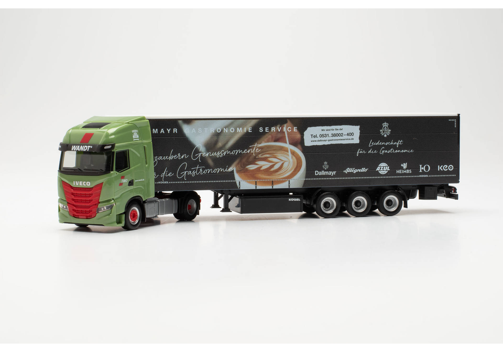 Iveco S-Way Gardinenplanen-Sattelzug "Wandt/Dallmayr" (Niedersachsen/Braunschweig)