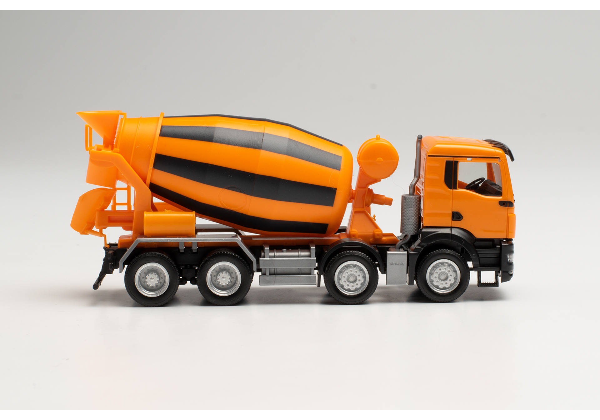 MAN TGS NN Betonmischer-LKW 4-achs, kommunalorange