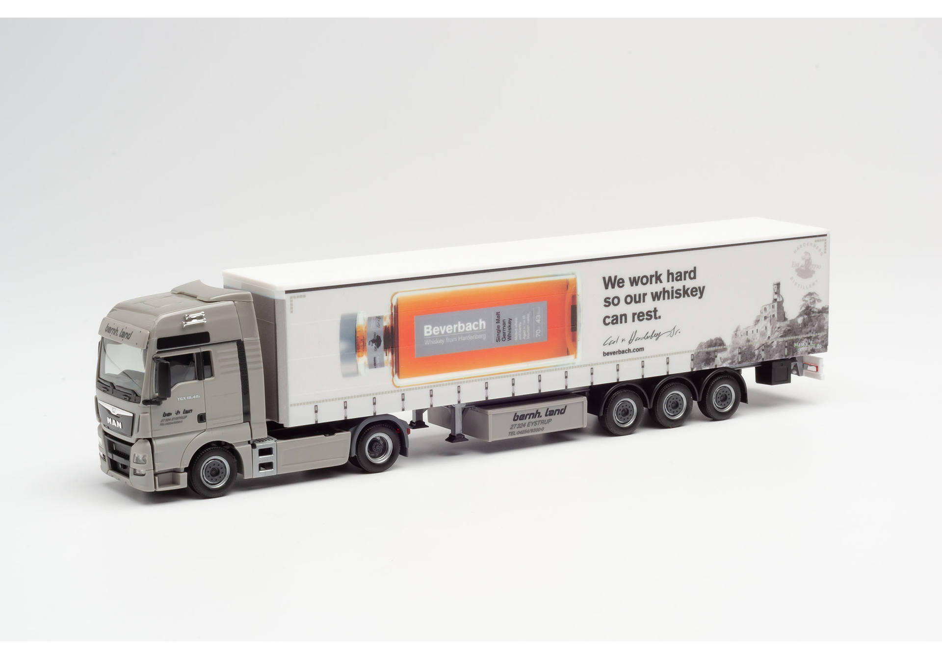 MAN TGX XXL curtain canvas semitrailer