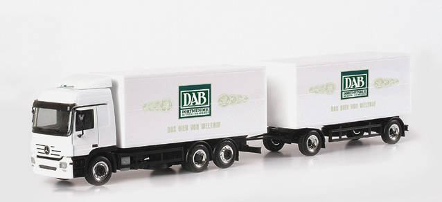 Mercedes-Benz Actros L '02 box trailer "DAB"