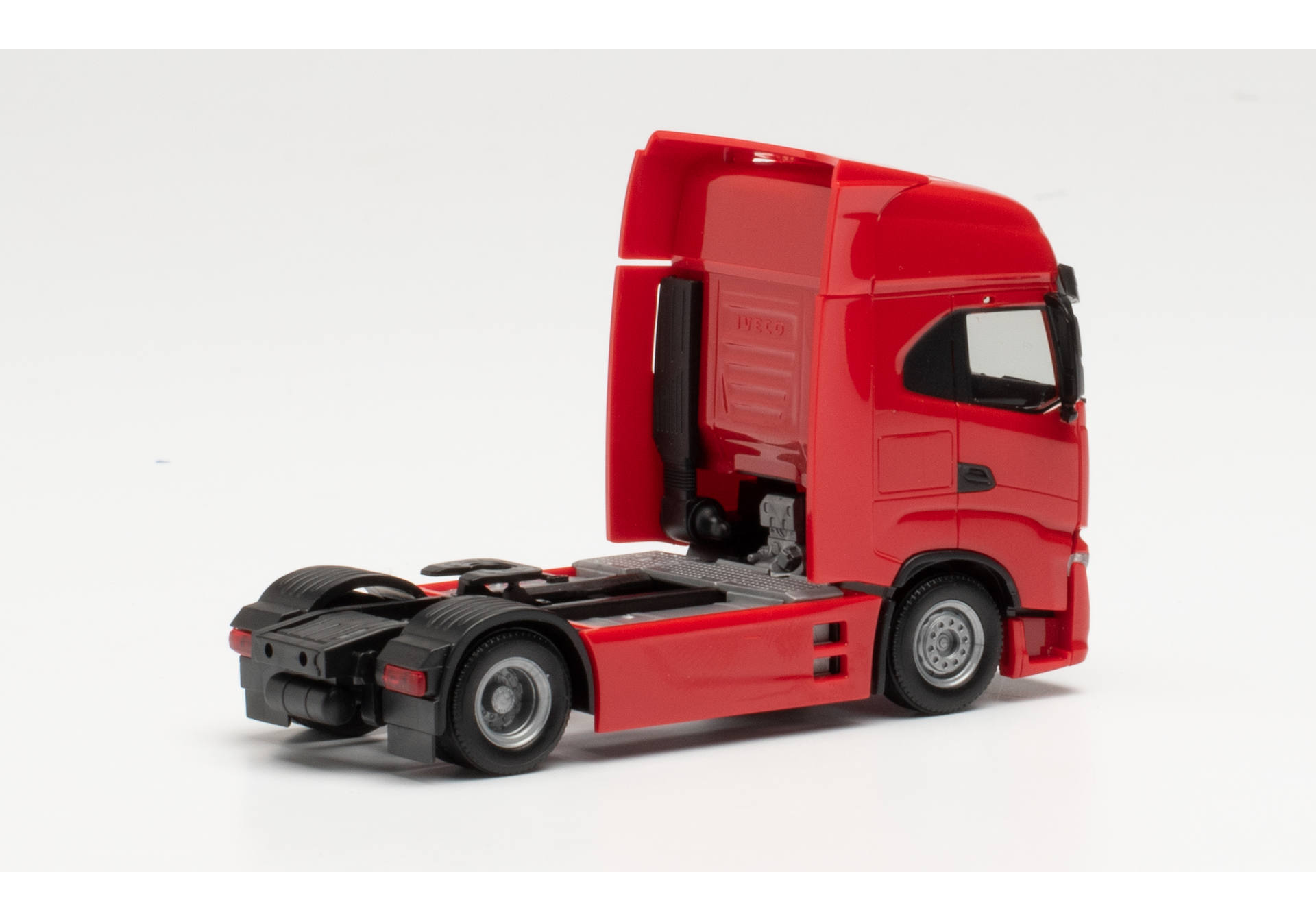 Iveco S-Way Zugmaschine, rot