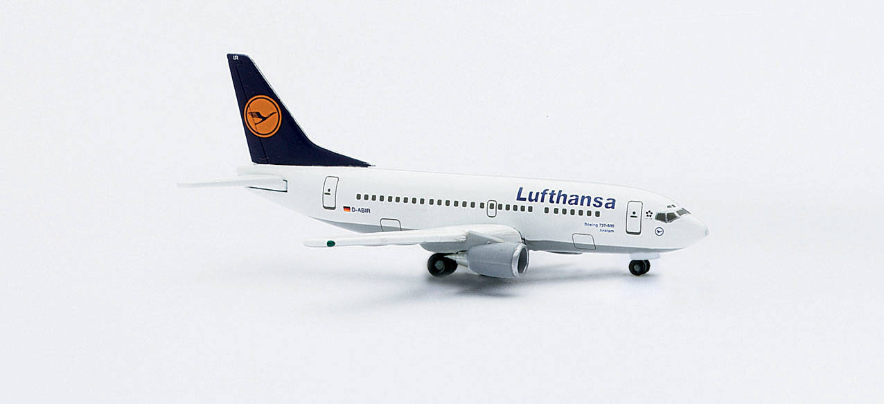 Lufthansa Boeing 737-500