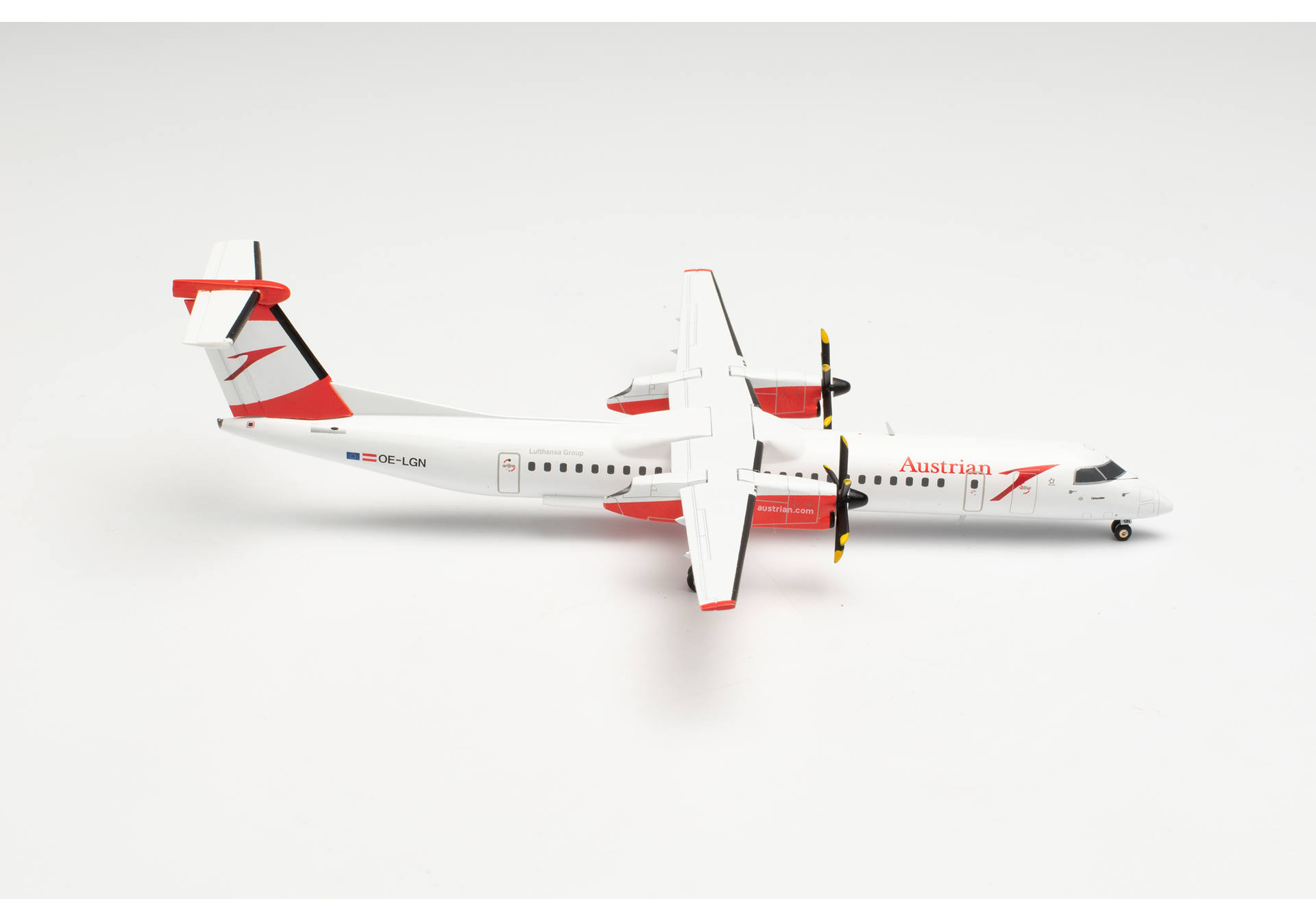 Austrian Airlines Bombardier Q400 - new colors – OE-LGN “Gmunden”