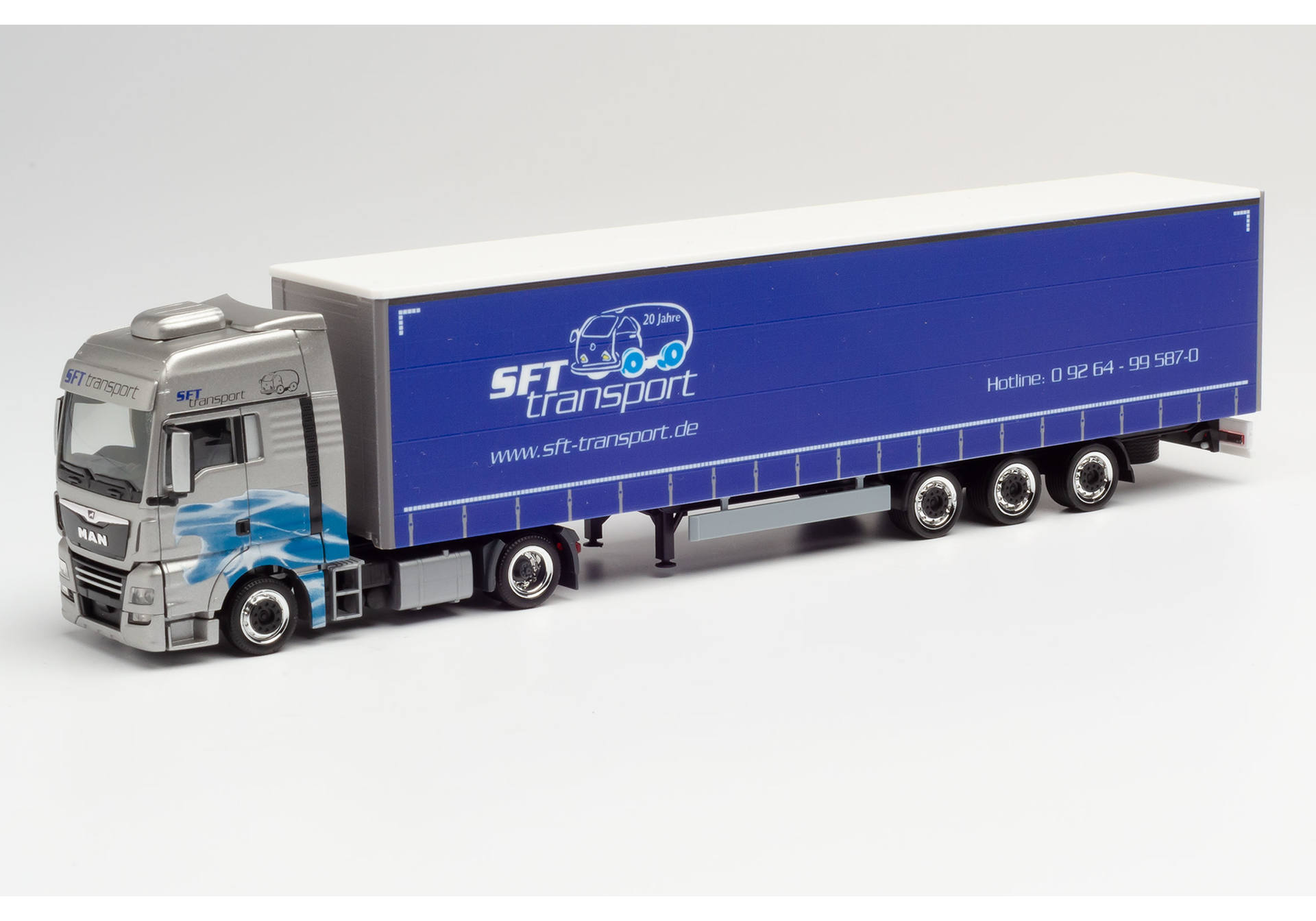 MAN TGX XXL Lowliner-Sattelzug "SFT Transporte"