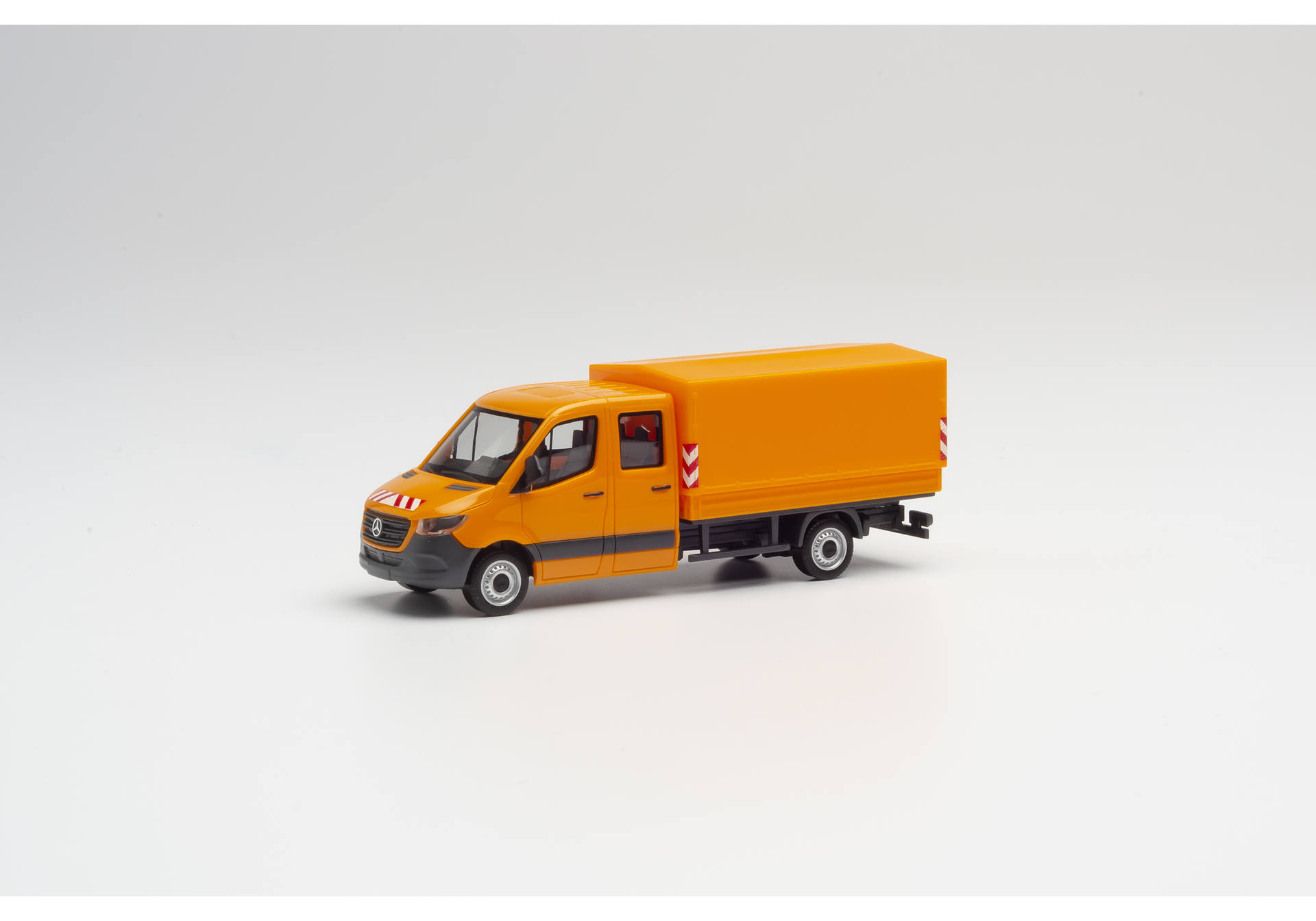 Mercedes-Benz Sprinter ‘18 double cab with canvas, municipal