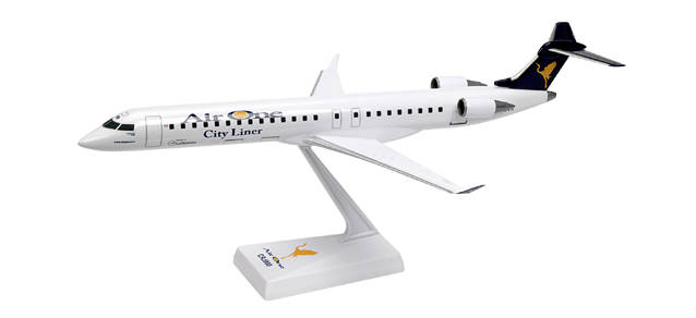 Air One Canadair Jet CRJ900. Artikel wird/ wurde in Wooster-Verpackung ausgeliefert.