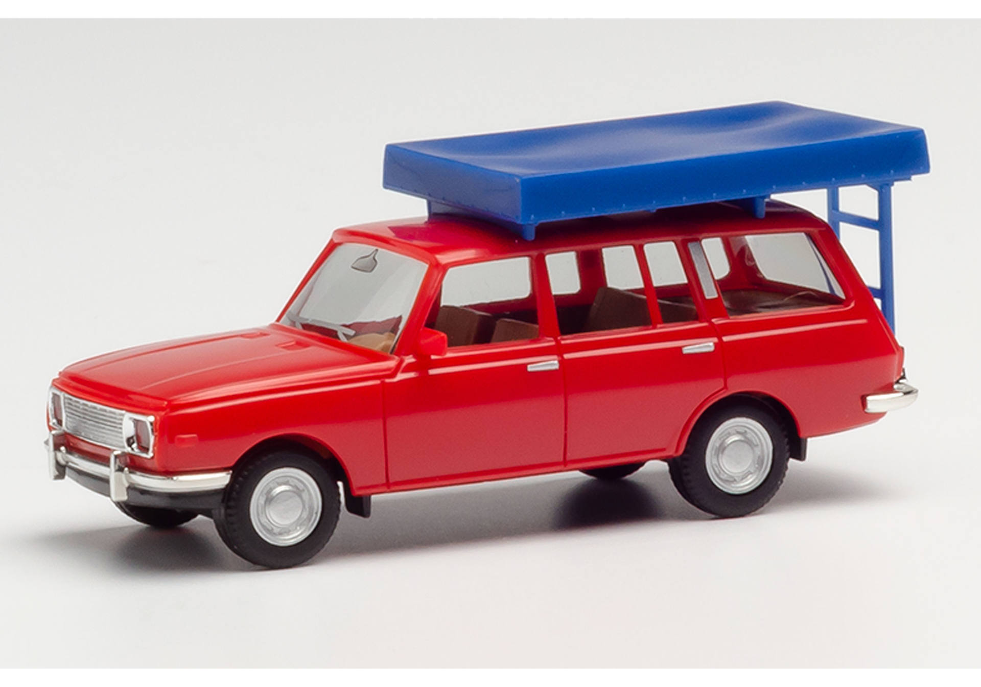 Wartburg 353 `66 Tourist red, with Roof tent