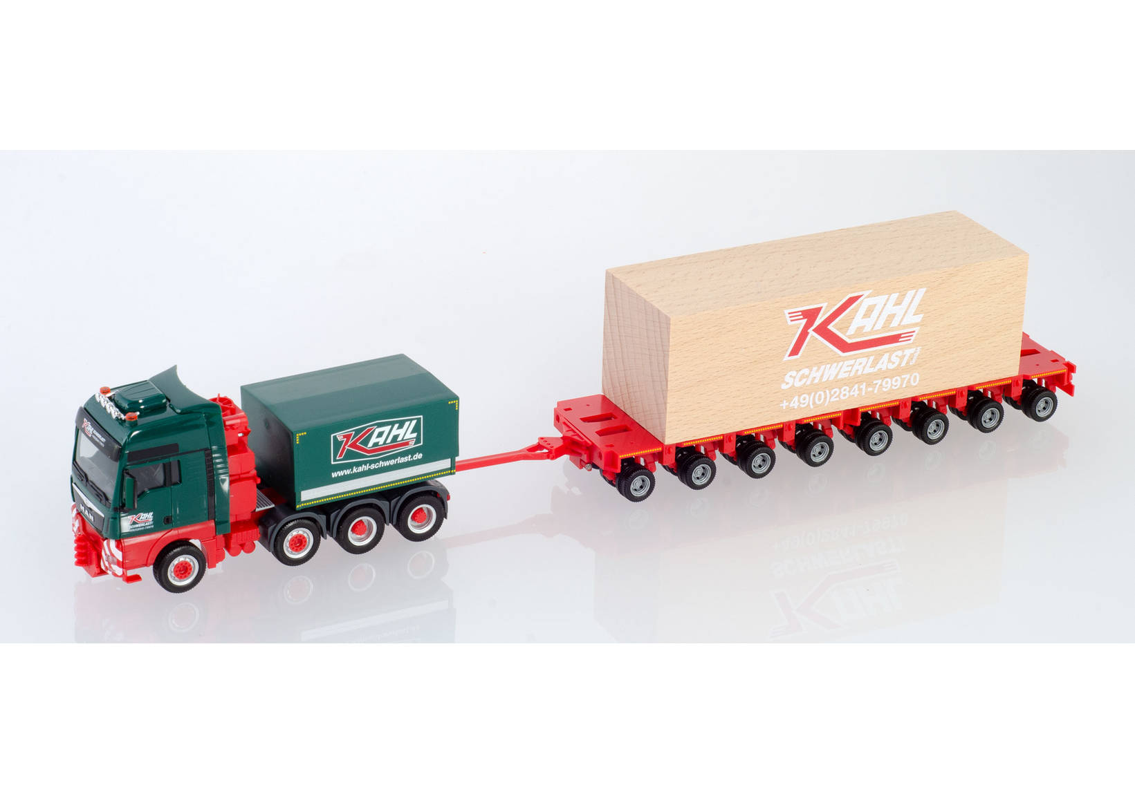 MAN TGX XXL Schwerlastzug mit Ballastpritsche und Ladung "Kahl Schwerlast" (Nordrhein-Westfalen / Moers)