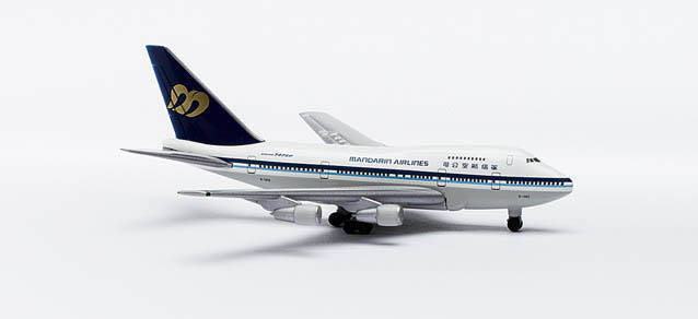 Mandarin Airlines Boeing 747SP