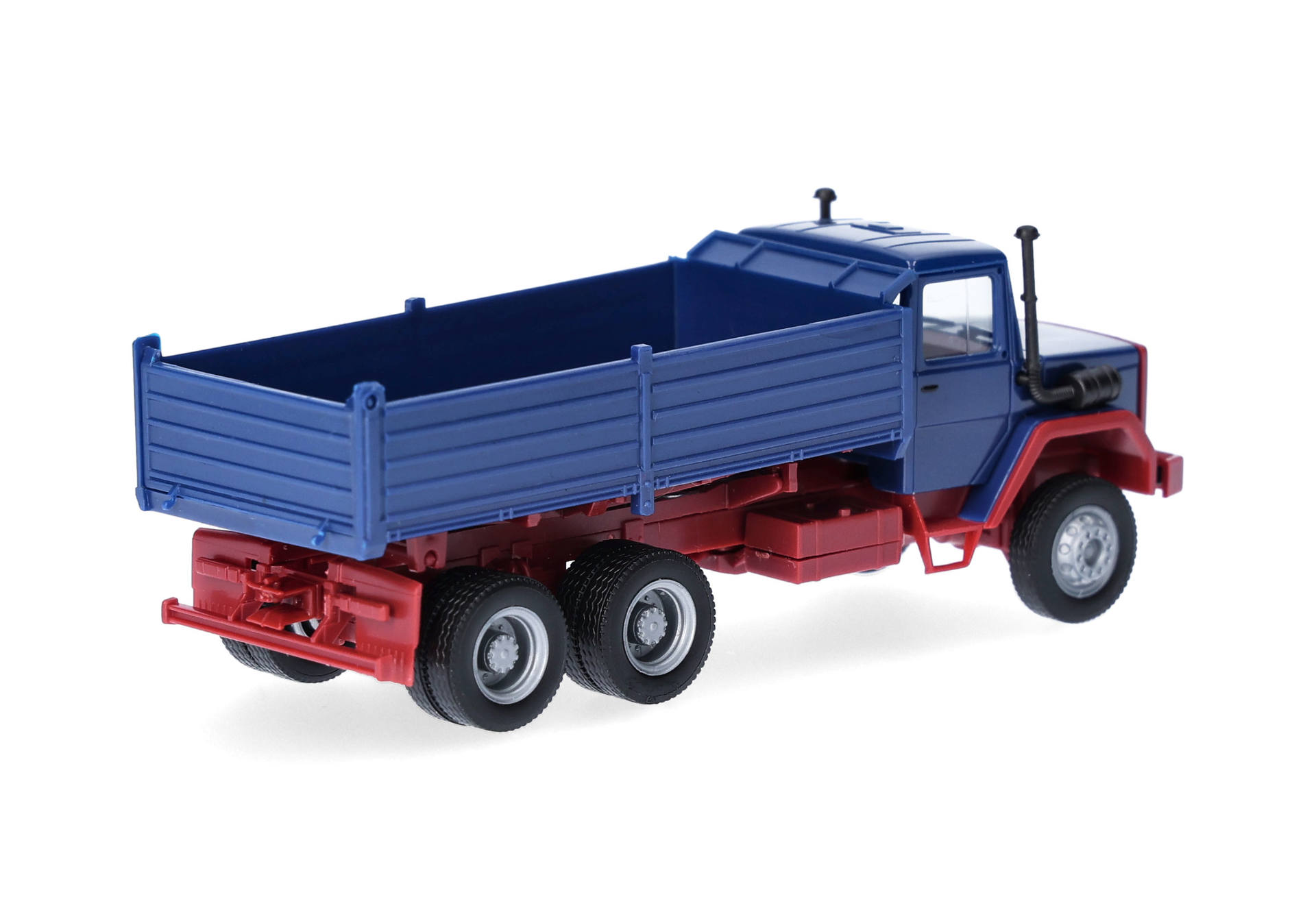 Herpa Basic: Iveco Hauber dump truck 3axles