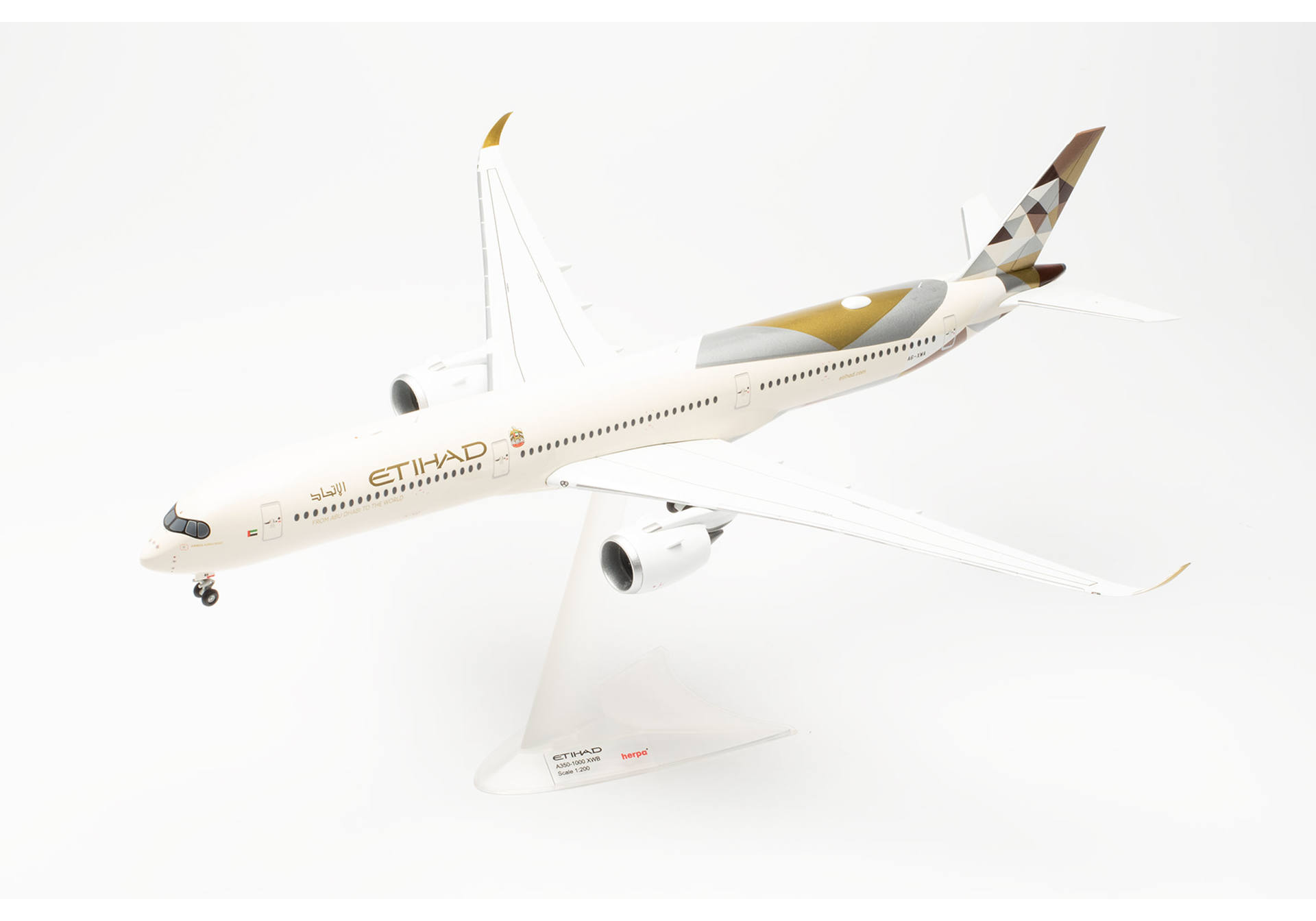 Etihad Airways Airbus A350-1000 – A6-XWA